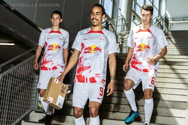 Áo CLb Leipzig 2022/2023 và nhà sản xuất Nike