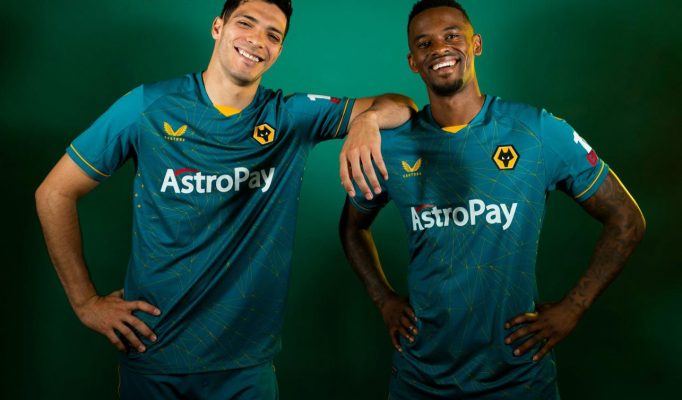 Áo CLB Wolverhampton Wanderers 2023 sân khách