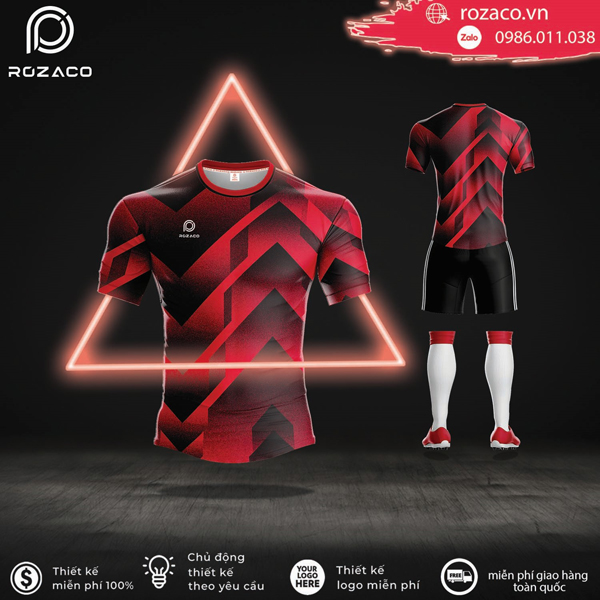 Siêu phẩm áo đấu bóng đá 2023 không logo màu đỏ thu hút chính là siêu phẩm tiếp theo gây ấn tượng mạnh. Áo sở hữu hai màu đen - đỏ đặc biệt. Thiết kế giành riêng cho những người ưu sự cá tính mạnh.