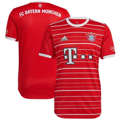 Bộ áo đá banh CLB Bayern Munich 2023 sân nhà đặc biệt đã được ra mắt. Đã giới thiệu một giao diện mới rực rỡ với màu đỏ. Cùng với các đường sọc ngang ở trên thân áo.