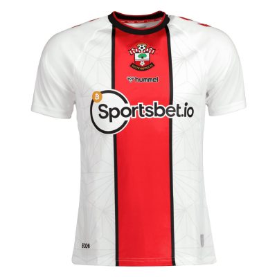 Bộ trang phục áo sân nhà F.C Southampton 2022-23 đã được phát hành. Chiếc áo đấu này chủ yếu được lấy màu trắng làm gam màu chính.
