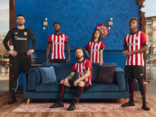 Mùa hè đã đến, hãy thay đổi phong cách thời trang của bạn bằng những mẫu áo Athletic Bilbao không logo 2023 mới nhất của Xưởng may Rozaco. Không chỉ là bộ đồ tập luyện thể thao mà đó còn thể hiện phong cách riêng biệt của bạn.