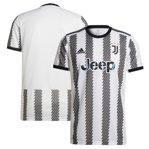 Adidas là một nhà sản xuất dụng cụ thể thao của Đức. Và là "ông trùm" ngành công nghiệp thời trang thể thao đứng thứ hai thế giới. Cũng giống như những nhãn hàng khác, họ vẫn sử dụng cách quảng bá thương hiệu bằng cách hợp các với các câu lạc bộ lớn. Và một trong số đó có Clb Juventus. Hãy theo dõi bài viết để biết thêm thông tin chi tiết và ngắm nhìn hình ảnh sắc nét về áo bóng đá Juventus 2022/23 mà Adidas sản xuất trong bài viết dưới đây.