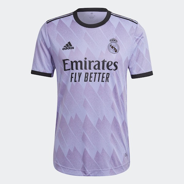 Real Madrid là một câu lạc bộ bóng đá chuyên nghiệp đến từ Tây Ban Nha. Là đội bóng được xem là có thành thích thuộc tốp đầu thành công nhất thế giới, sở hữu lượng người hâm mộ khủng. Chính vì lẽ đó mà xu hướng áo Real Madrid Không Logo 2023 được các FC lựa chọn ngày cảng nhiều.