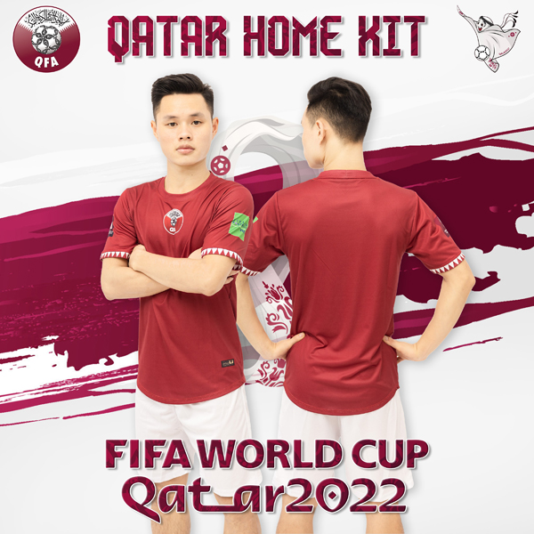 Áo đội tuyển Qatar sân nhà World Cup 2022 tai xưởng Rozaco mang gam màu đỏ nổi bật. Đây là màu sắc được nhiều bạn trẻ ưa chuộng.