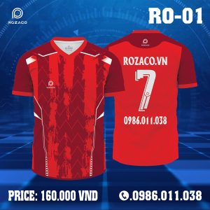 Hãy ghé xưởng may Rozaco để sở hữu ngay mẫu áo bóng đá không logo màu đỏ RO-01 đẹp xuất sắc. Là bộ thiết kế với màu sắc nổi bật cùng các họa tiết độc lạ, chắc chắn sẽ làm cho bạn hài lòng hơn cả sự mong đợi.
